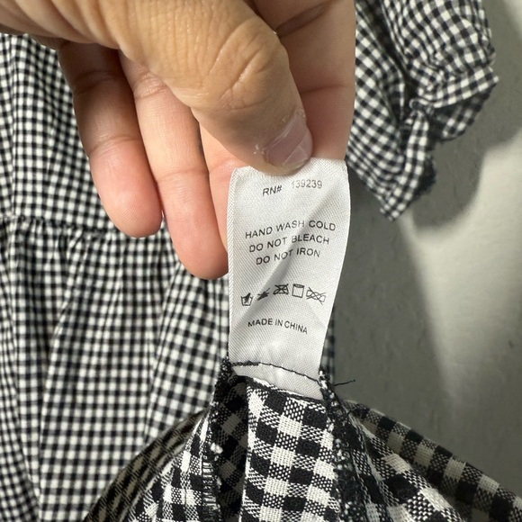 Pomander Place Tuckernuck Abigail Dress Size Small - Picture 7 of 7